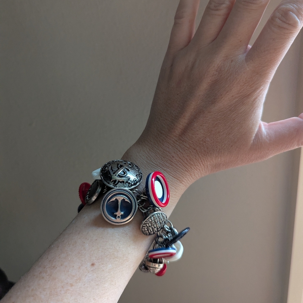vintage BUTTON CHARM BRACELET americana 1970's 70's